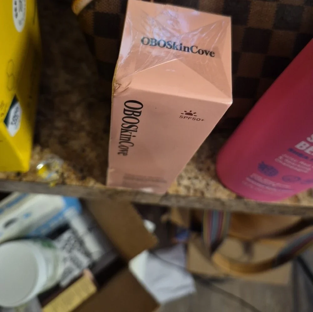 Color Changing Bionic Sunscreen Foundation SPF50+ - Nwt